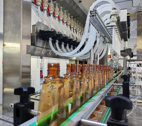 12头液体灌装机-全自动酒精定量灌装机细节图